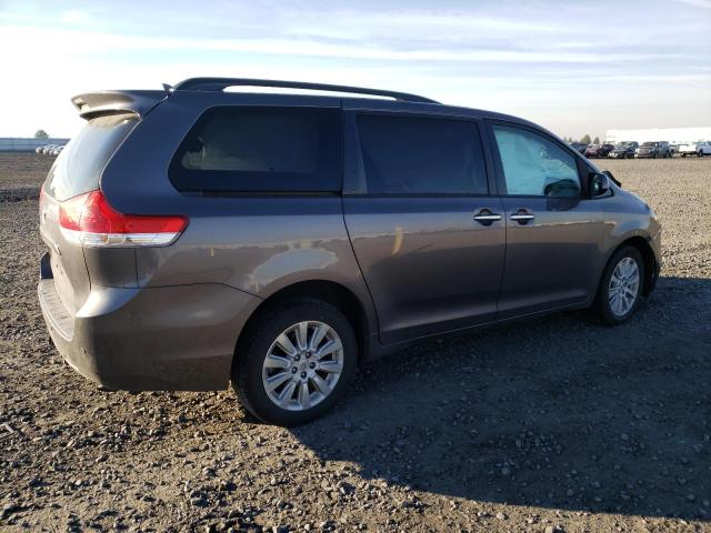 5TDDK3DCXDS050571 - 2013 TOYOTA SIENNA XLE GRAY photo 3