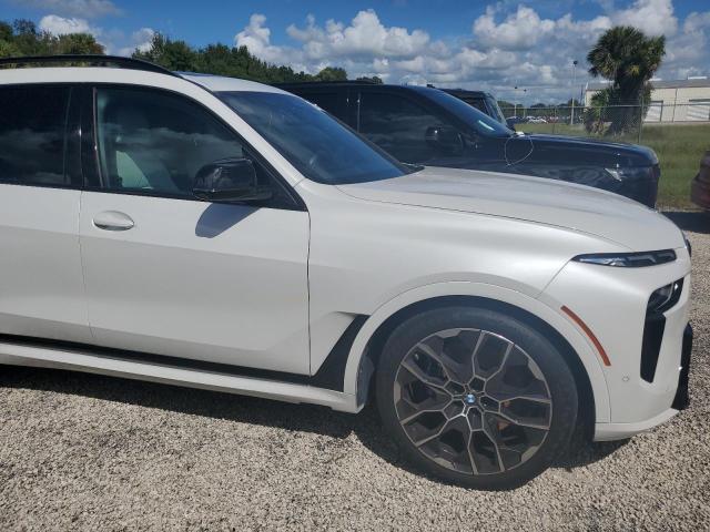 5UX33EM07P9P54139 - 2023 BMW X7 M60I WHITE photo 13