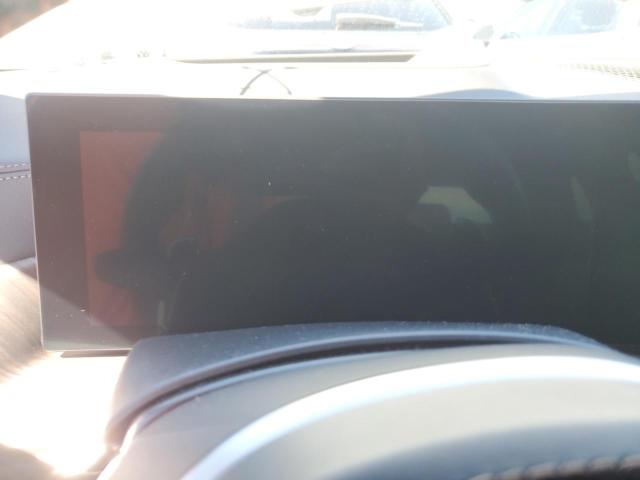 5UX33EM07P9P54139 - 2023 BMW X7 M60I WHITE photo 9