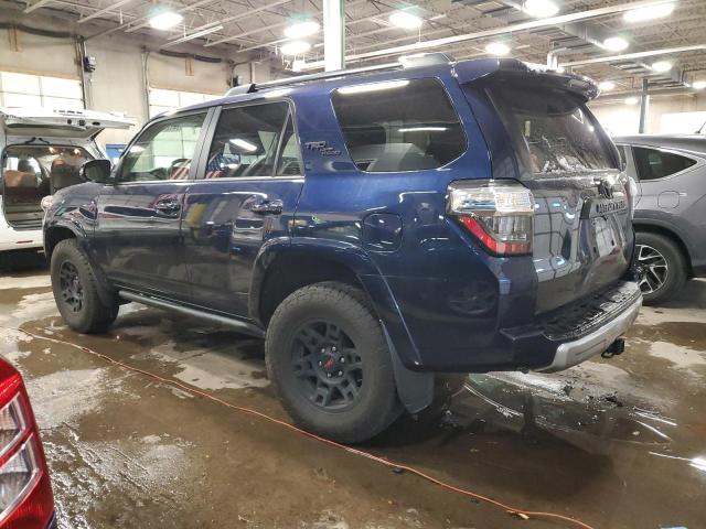 JTERU5JR0N6022439 - 2022 TOYOTA 4RUNNER SR5 PREMIUM BLUE photo 2