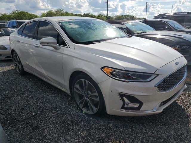 3FA6P0K98KR194030 - 2019 FORD FUSION TITANIUM WHITE photo 4