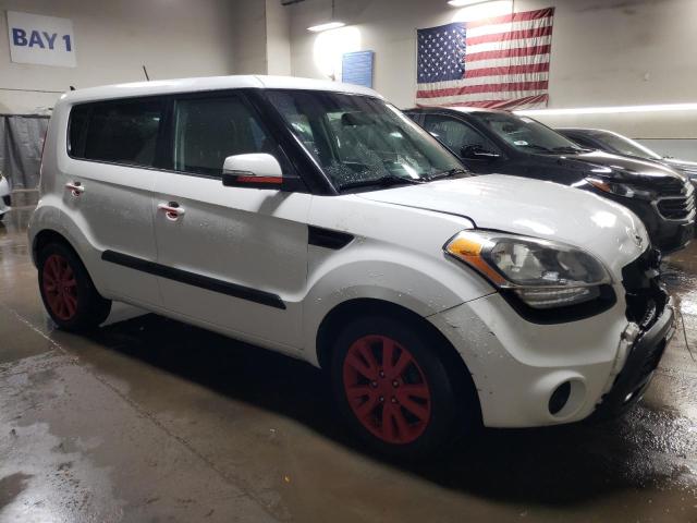 KNDJT2A60C7476898 - 2012 KIA SOUL + WHITE photo 4