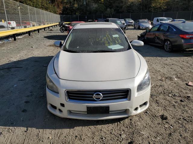 1N4AA5APXDC812037 - 2013 NISSAN MAXIMA S WHITE photo 5