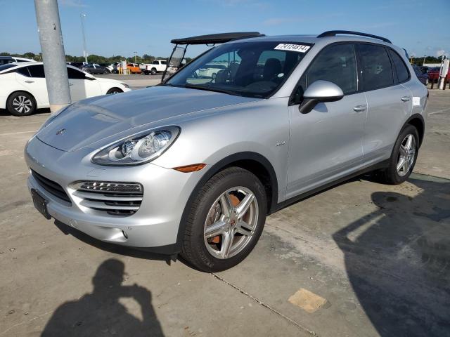 2013 PORSCHE CAYENNE, 