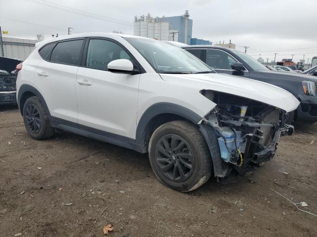 KM8J23A43GU148658 - 2016 HYUNDAI TUCSON SE WHITE photo 4