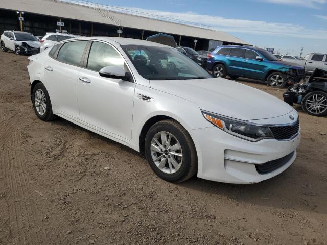 KNAGT4L32G5102378 - 2016 KIA OPTIMA LX WHITE photo 4