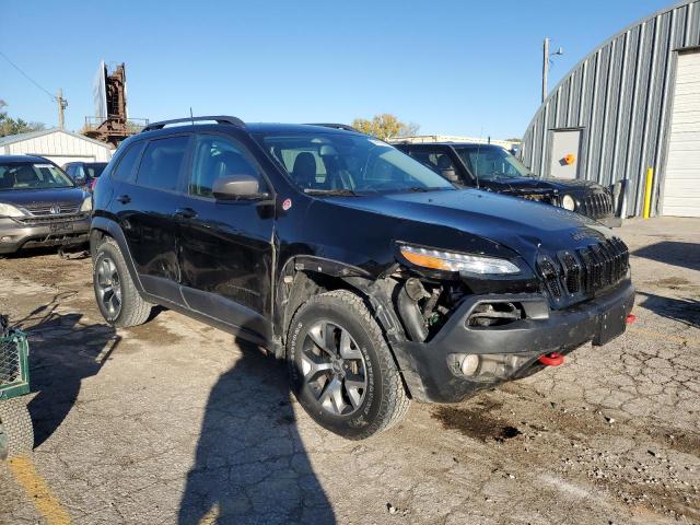 1C4PJMBS4HW537514 - 2017 JEEP CHEROKEE TRAILHAWK BLACK photo 4