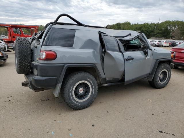 JTEBU4BF7DK158458 - 2013 TOYOTA FJ CRUISER GRAY photo 3