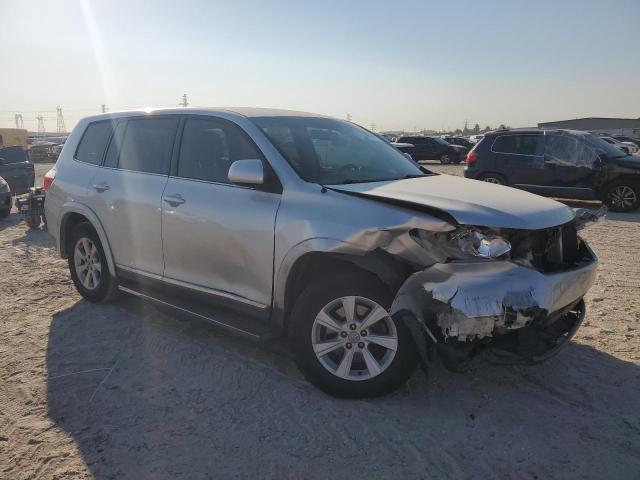 5TDZA3EH8BS014006 - 2011 TOYOTA HIGHLANDER BASE SILVER photo 4