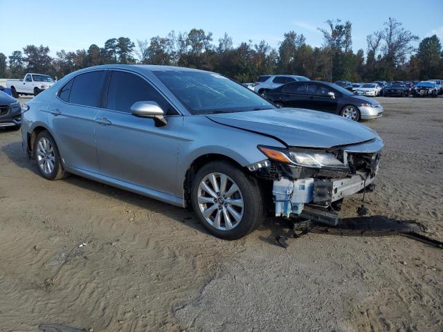 4T1B11HK5JU056779 - 2018 TOYOTA CAMRY L SILVER photo 4