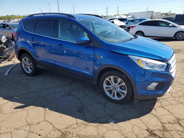 1FMCU9HD2KUC24083 - 2019 FORD ESCAPE SEL BLUE photo 4