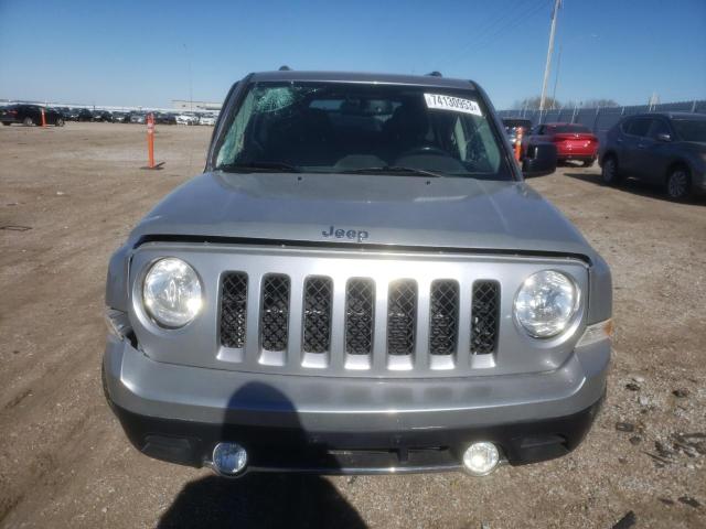 1C4NJRFB4GD627769 - 2016 JEEP PATRIOT LATITUDE SILVER photo 5