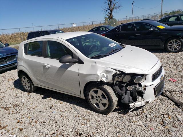 1G1JA6SG1G4176954 - 2016 CHEVROLET SONIC LS 白色 照片 4