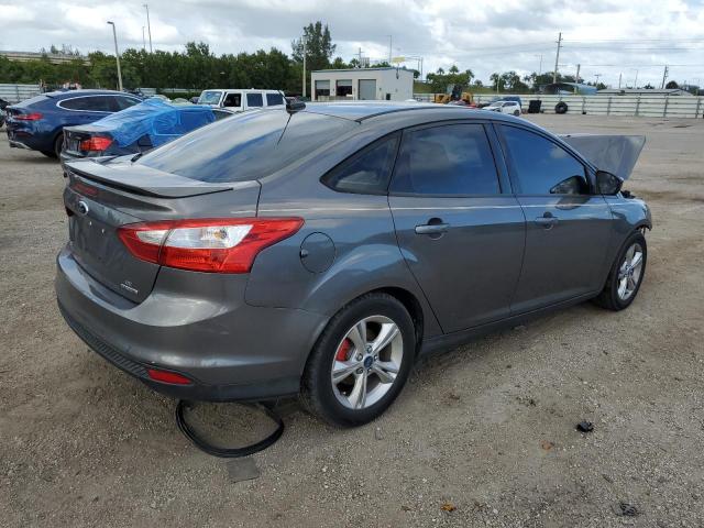 1FAHP3F21CL433585 - 2012 FORD FOCUS SE GRAY photo 3