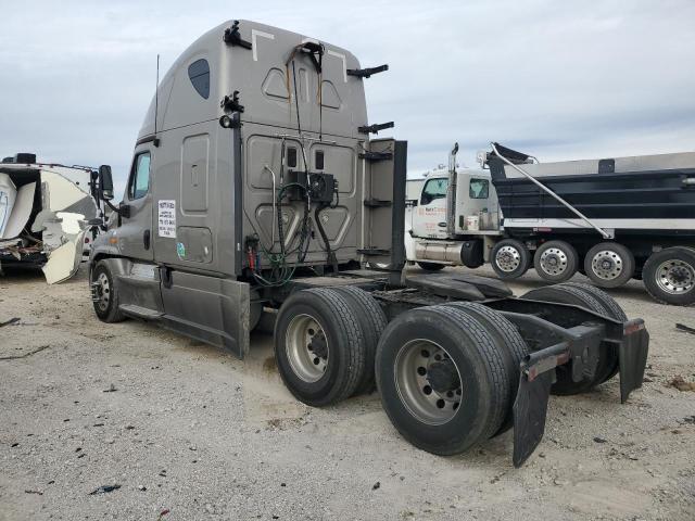 1FUJGLDR3DLBV3465 - 2013 FREIGHTLINER CASCADIA 1 SILVER photo 3