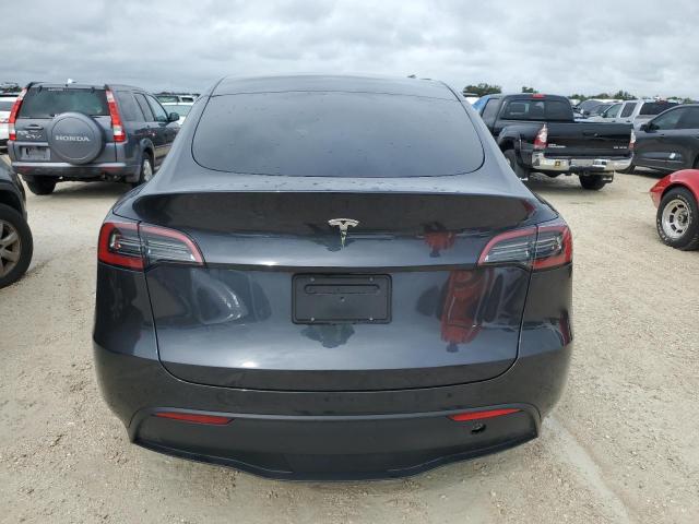 7SAYGDED8RF074608 - 2024 TESLA MODEL Y GRAY photo 6