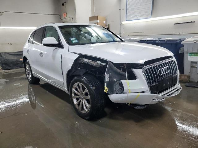 WA1C2AFP8HA005769 - 2017 AUDI Q5 PREMIUM WHITE photo 4