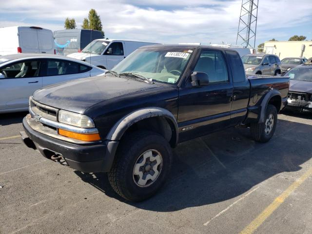 1GCCT19W0Y8146381 - 2000 CHEVROLET S TRUCK S10 BLACK photo 1