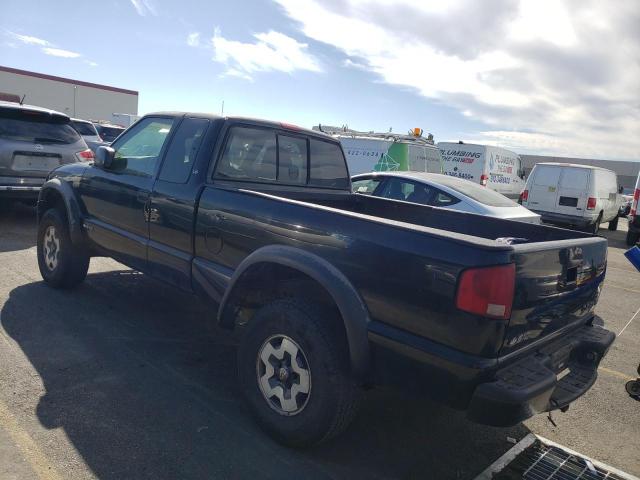 1GCCT19W0Y8146381 - 2000 CHEVROLET S TRUCK S10 BLACK photo 2