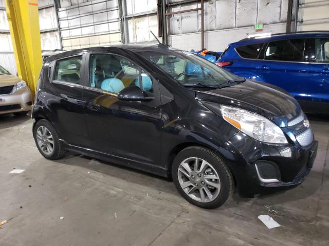 KL8CK6S02GC630563 - 2016 CHEVROLET SPARK EV 1LT BLACK photo 4