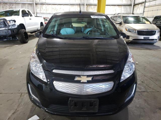 KL8CK6S02GC630563 - 2016 CHEVROLET SPARK EV 1LT BLACK photo 5