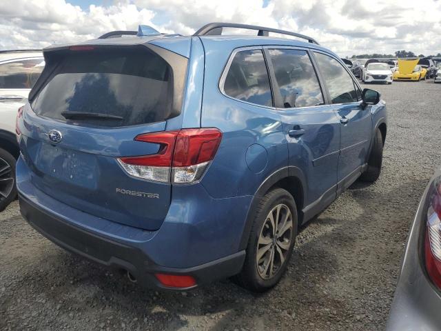 JF2SKAUC1KH565165 - 2019 SUBARU FORESTER LIMITED BLUE photo 3