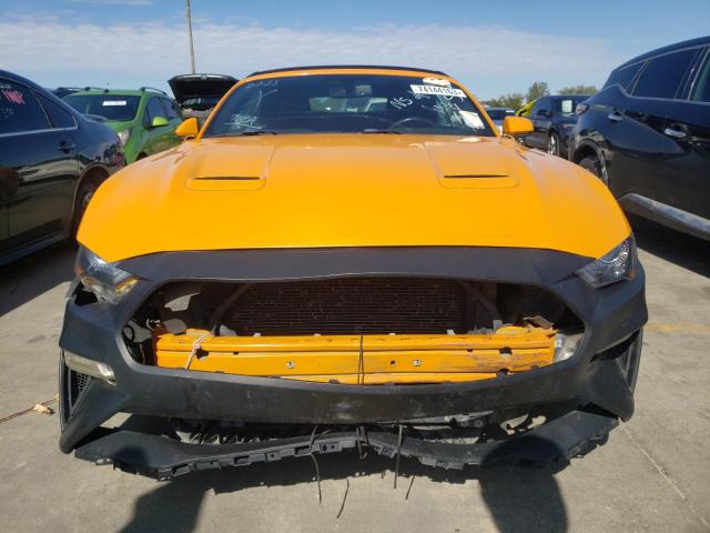 1FATP8UH3J5118268 - 2018 FORD MUSTANG ORANGE photo 5