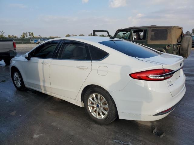 3FA6P0G71HR113935 - 2017 FORD FUSION S WHITE photo 2