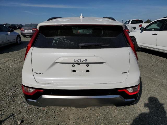 KNDCR3LEXP5043169 - 2023 KIA NIRO EX WHITE photo 6