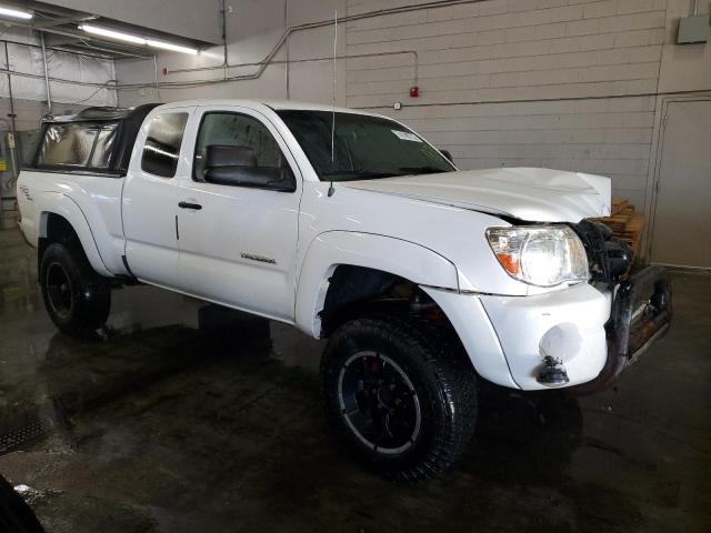 5TEUU42N08Z480574 - 2008 TOYOTA TACOMA ACCESS CAB თეთრი ფოტო 4
