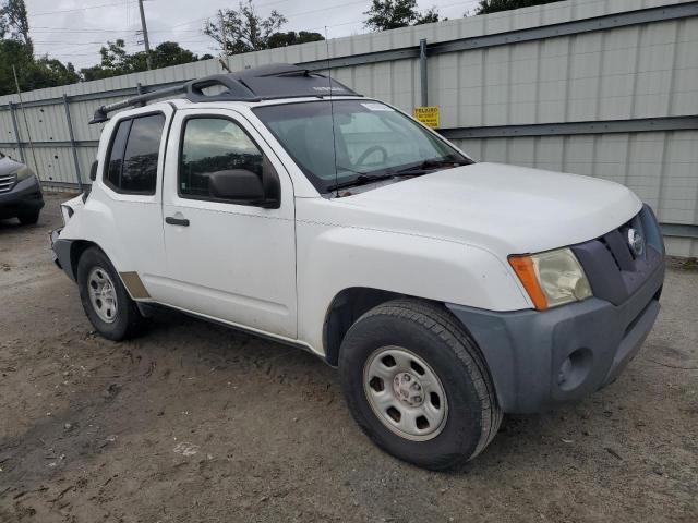 5N1AN08U98C506557 - 2008 NISSAN XTERRA OFF ROAD WHITE photo 4