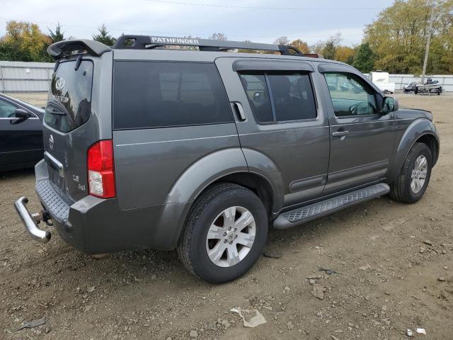 5N1AR18W26C612423 - 2006 NISSAN PATHFINDER LE GRAY photo 3