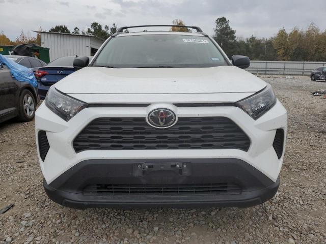 2T3H1RFV1KW051674 - 2019 TOYOTA RAV4 LE WHITE photo 5