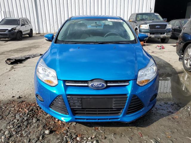 1FADP3F26EL300712 - 2014 FORD FOCUS SE BLUE photo 5