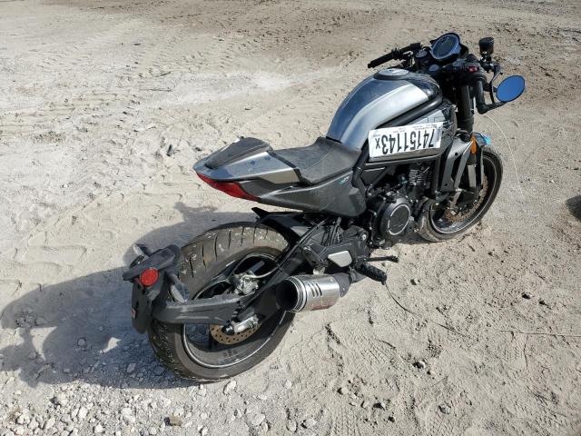 LCEPEWL19N6004530 - 2022 CHUN MC Մոխրագույն լուսանկար 4