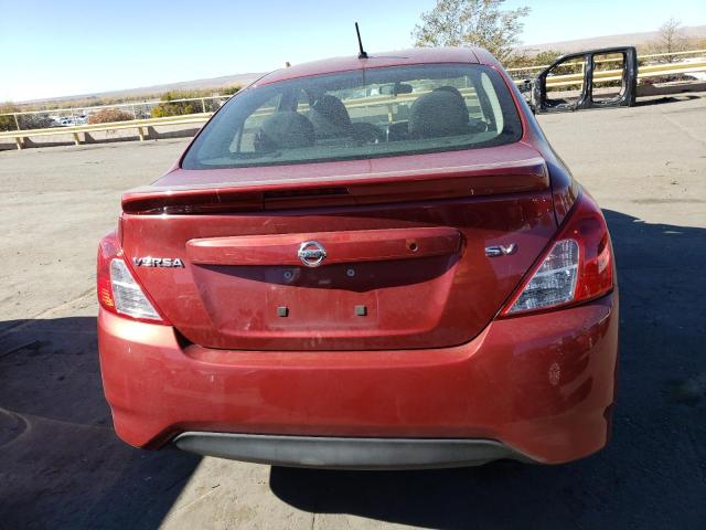 3N1CN7AP8JL823771 - 2018 NISSAN VERSA S BURGUNDY photo 6