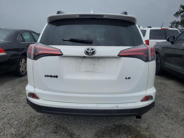 JTMZFREV1HJ133550 - 2017 TOYOTA RAV4 LE WHITE photo 6