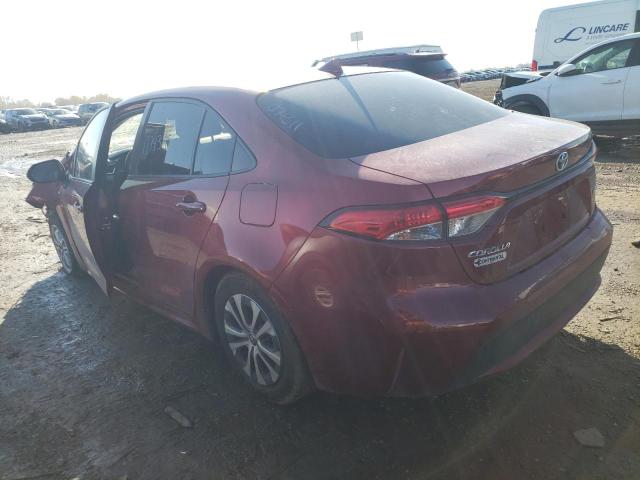 JTDEAMDE8NJ038870 - 2022 TOYOTA COROLLA LE RED photo 2