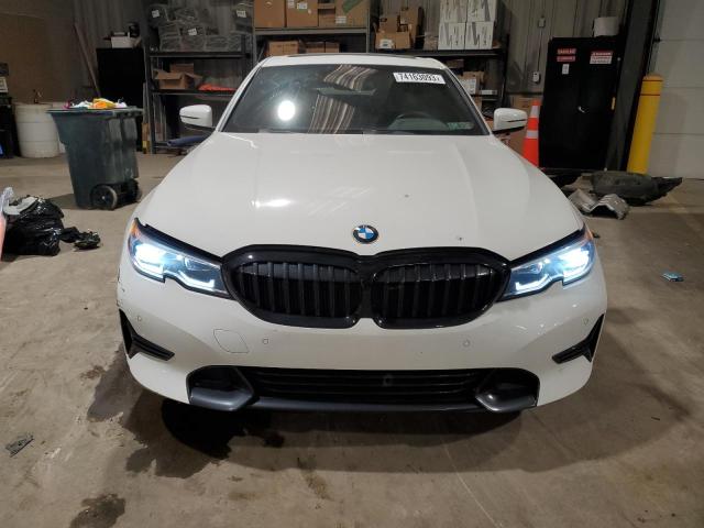 3MW5R7J04L8B10396 - 2020 BMW 330XI WHITE photo 5