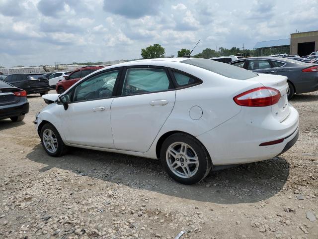 3FADP4BJ4KM159586 - 2019 FORD FIESTA SE WHITE photo 2