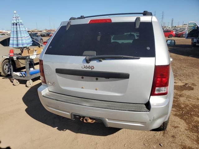 1J8GR48K28C148865 - 2008 JEEP GRAND CHER LAREDO GRAY photo 6