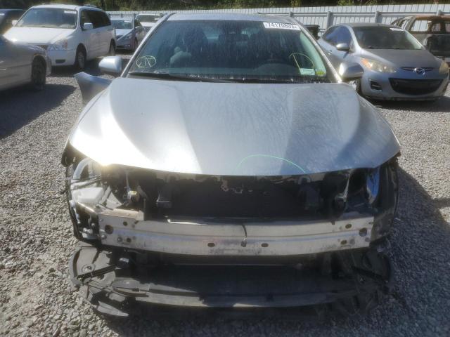 4T1B11HK2KU813543 - 2019 TOYOTA CAMRY L SILVER photo 5