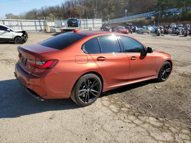 3MW5U9J01N8C34297 - 2022 BMW M340XI ORANGE photo 3