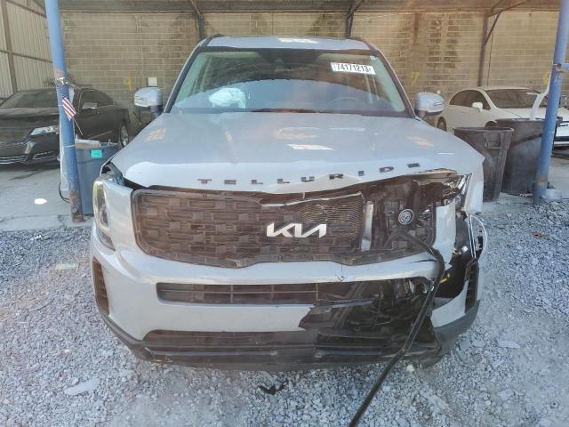 5XYP3DHC8NG300558 - 2022 KIA TELLURIDE EX GRAY photo 5