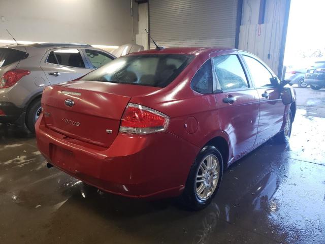 1FAHP3FN9AW267676 - 2010 FORD FOCUS SE RED photo 3