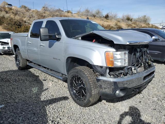 1GT121C88EF128285 - 2014 GMC SIERRA K2500 SLT SILVER photo 4