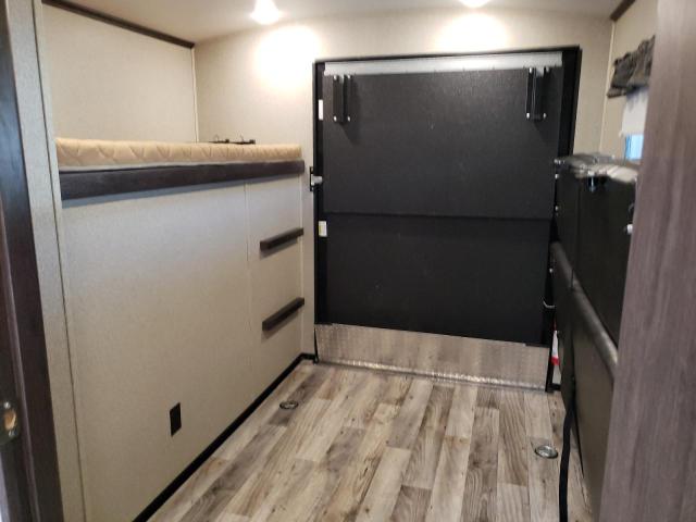 4YDT33527JB454054 - 2018 KEYSTONE OUTBACK TAN photo 8