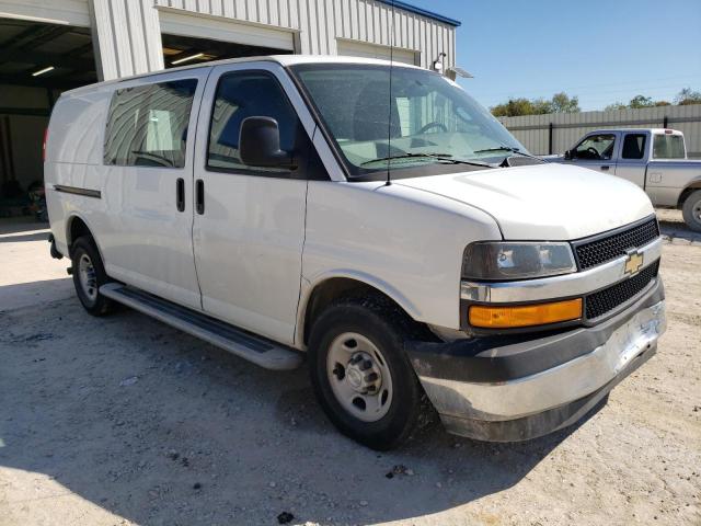 1GCWGAFG5K1222210 - 2019 CHEVROLET EXPRESS G2 WHITE photo 4