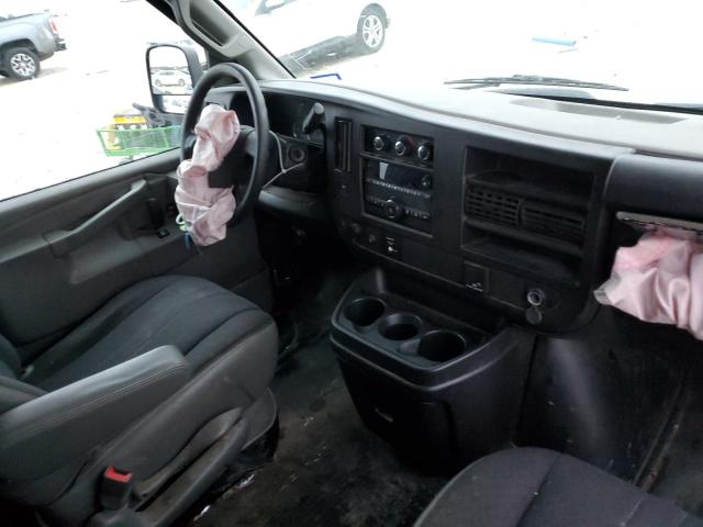 1GCWGAFG5K1222210 - 2019 CHEVROLET EXPRESS G2 WHITE photo 8