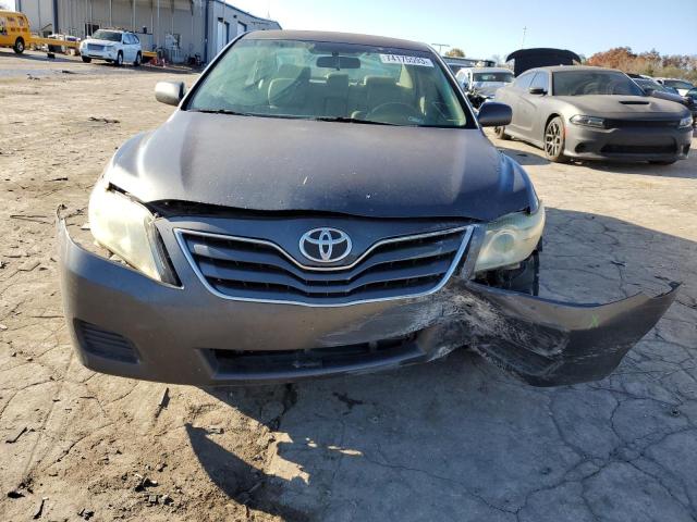 4T1BF3EK8BU631556 - 2011 TOYOTA CAMRY BASE GRAY photo 5